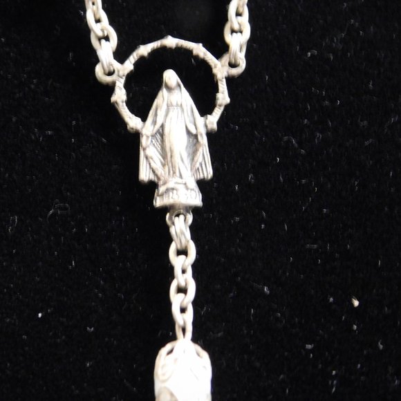 Vintage ROMA Rosary Beads - Picture 5 of 6